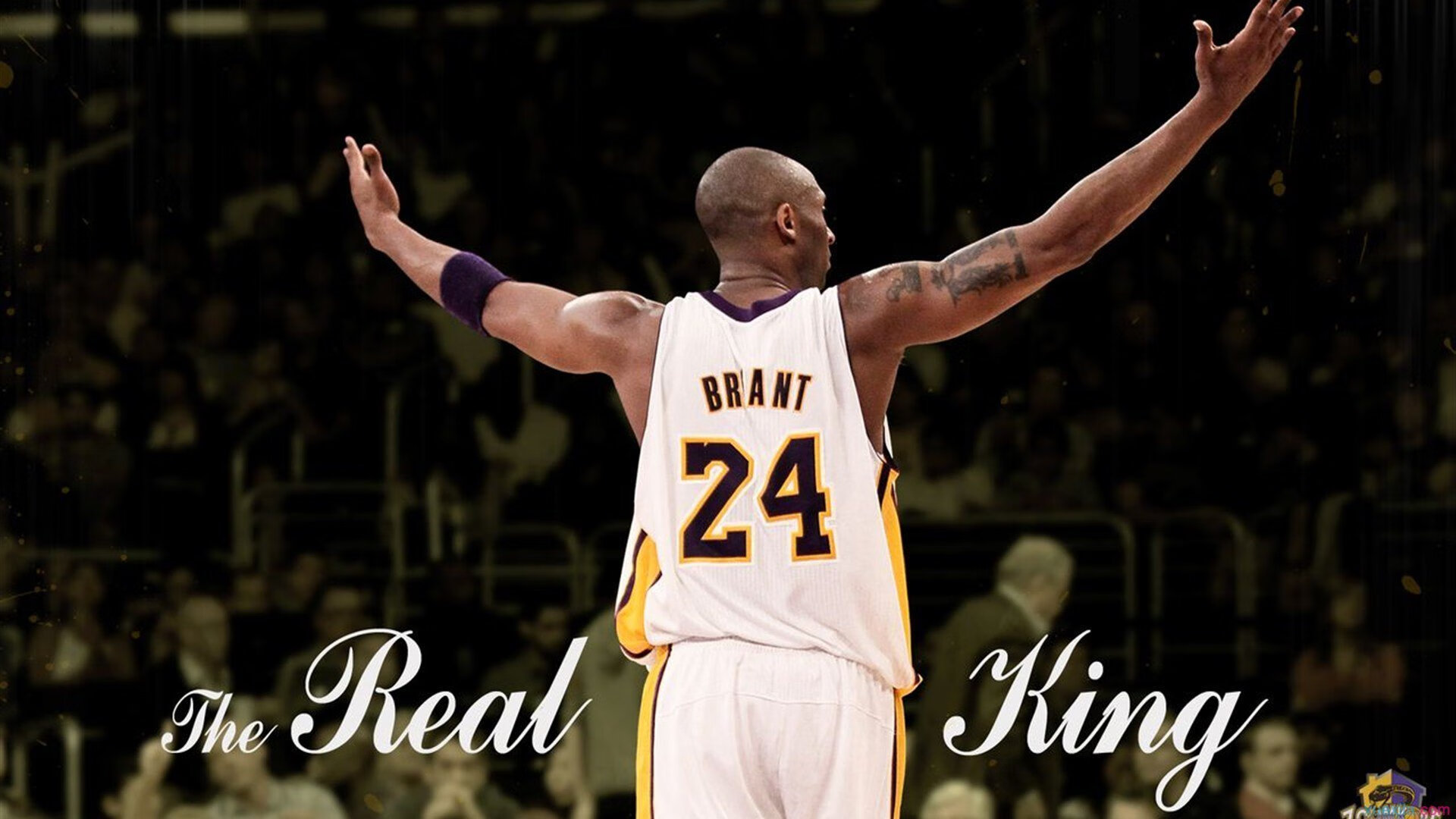 2016年总决赛第七场：勇士在最后几秒通过“水花兄弟”库里和汤普森的三分完成逆转，以赛季最精彩的逆转之一结束，勇夺总冠军。